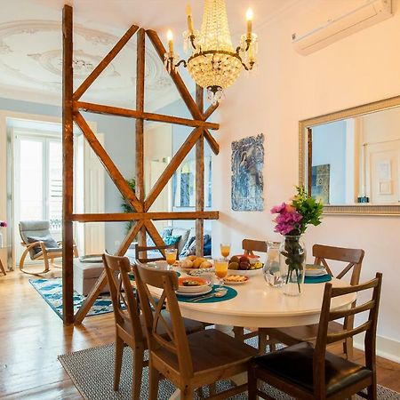 Bairro Alto 3 Bedroom Patio Flat! Лиссабон Экстерьер фото
