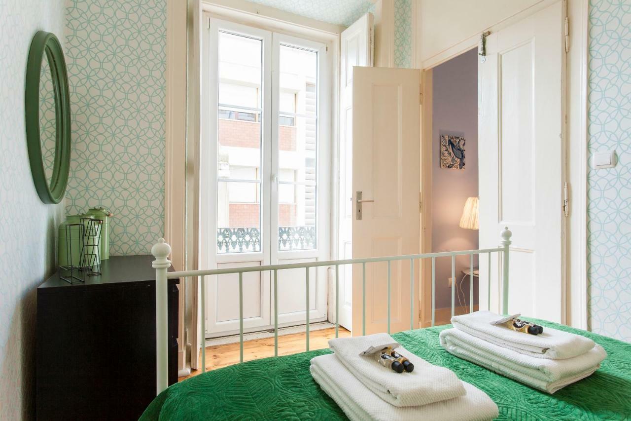 Bairro Alto 3 Bedroom Patio Flat! Лиссабон Экстерьер фото