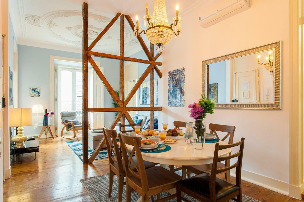Bairro Alto 3 Bedroom Patio Flat! Лиссабон Экстерьер фото