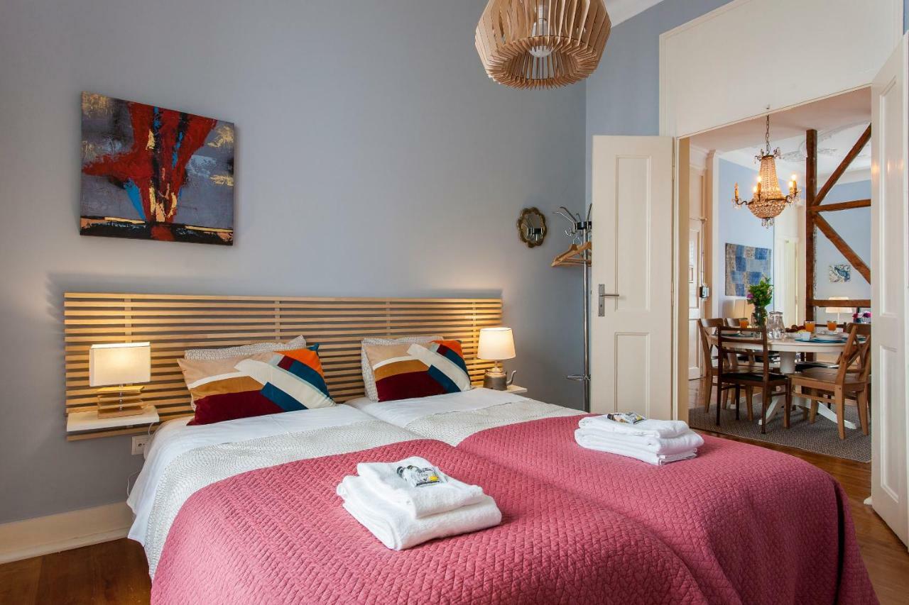 Bairro Alto 3 Bedroom Patio Flat! Лиссабон Экстерьер фото